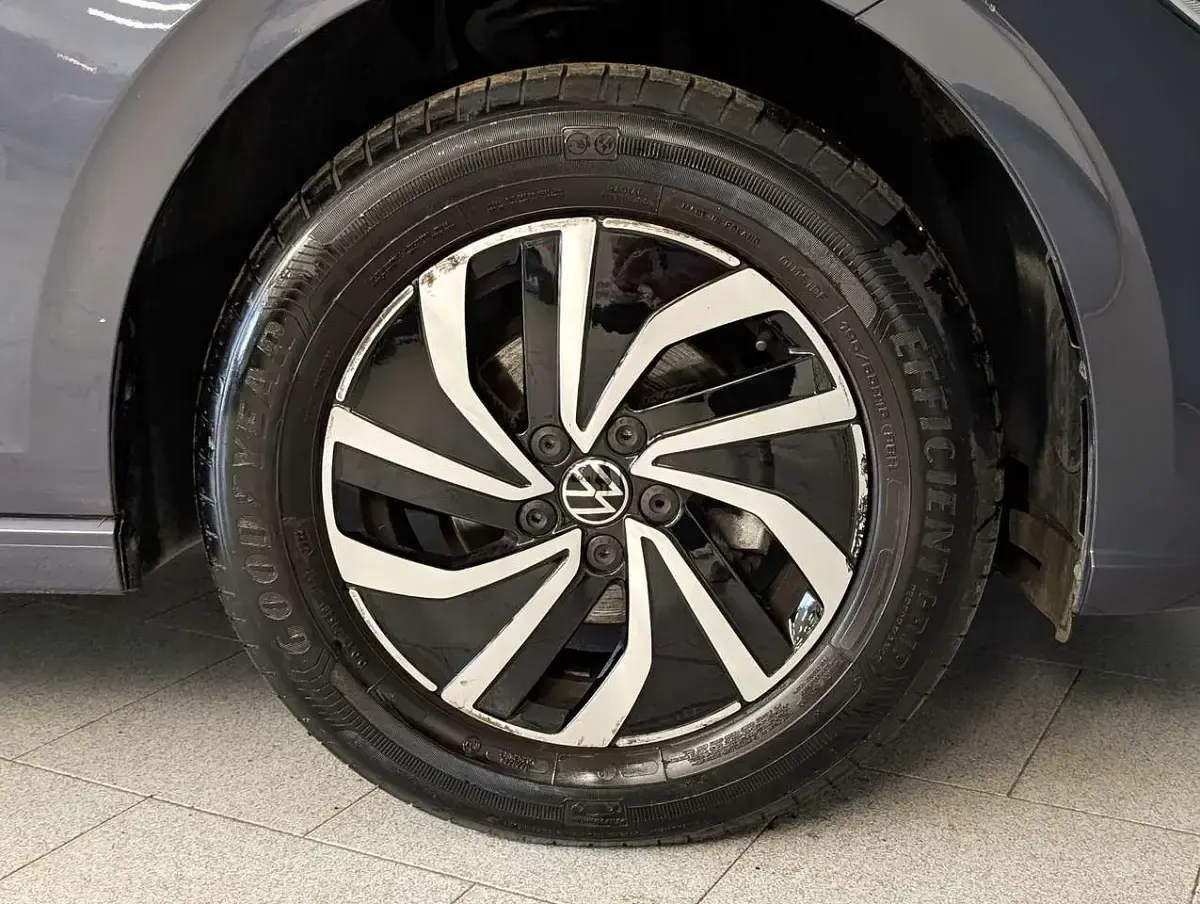 Usata VW Polo Life 95 CV (69 kW) 2025 Grigio Utilitaria