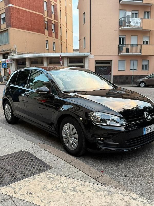 Usata VW Golf VII 90 CV (66 kW) 2014 Nero Berlina