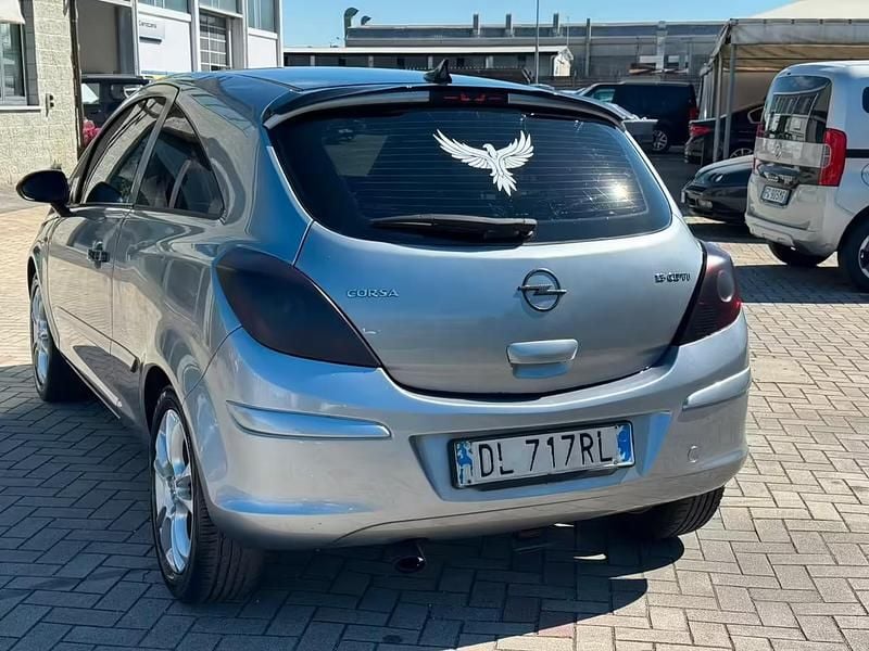 Usata Opel Corsa Sport 90 CV (66 kW) 2008 Grigio Utilitaria