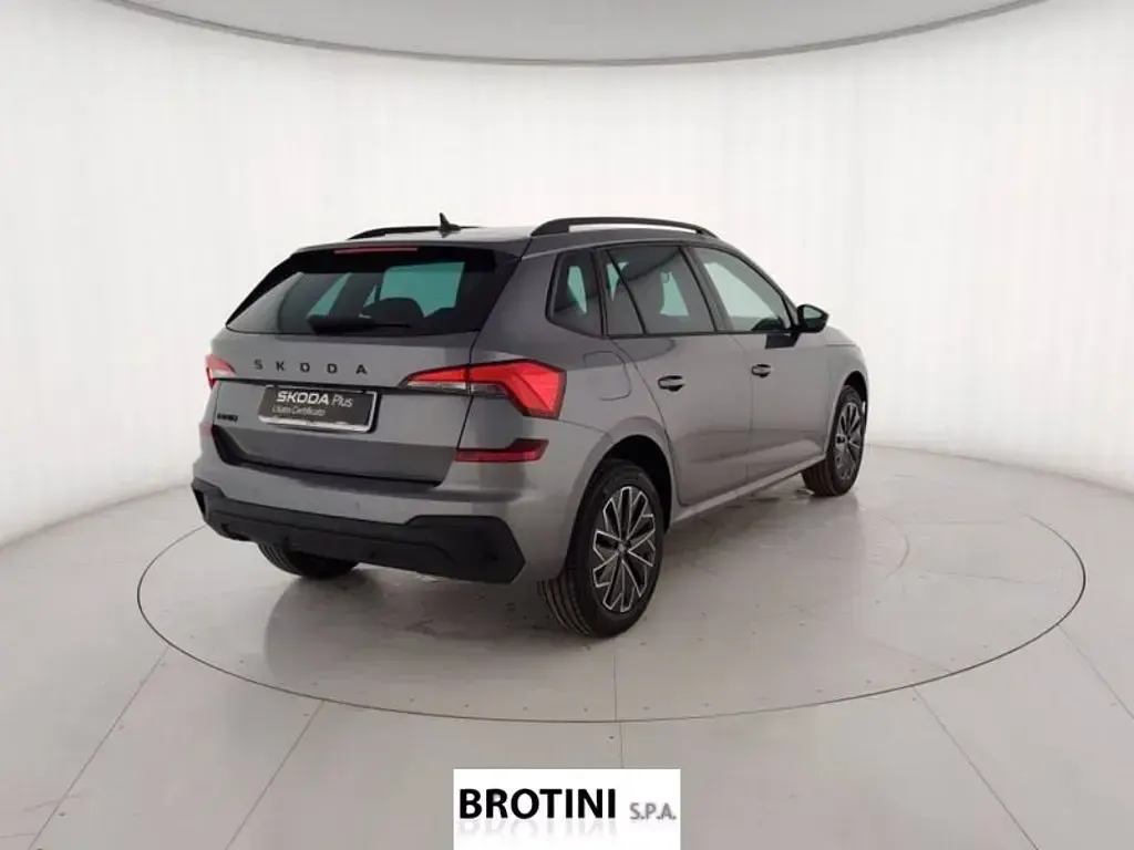 Nuova Skoda Kamiq 116 CV (85 kW) 2026 Grigio metallizzato SUV