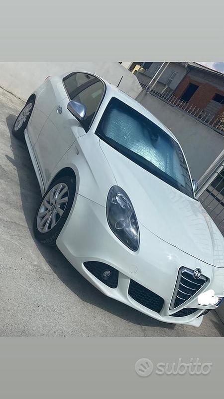 Usata Alfa Romeo Giulietta 170 CV (125 kW) 2011 Bianco Utilitaria