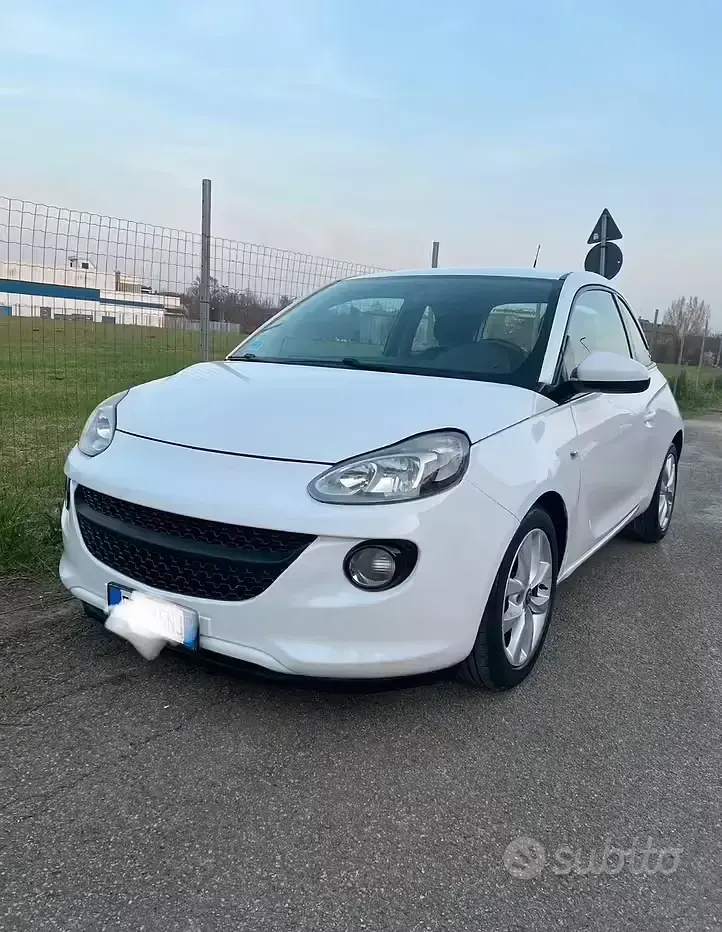 Usata Opel Adam 87 CV (63 kW) 2015 Bianco Utilitaria