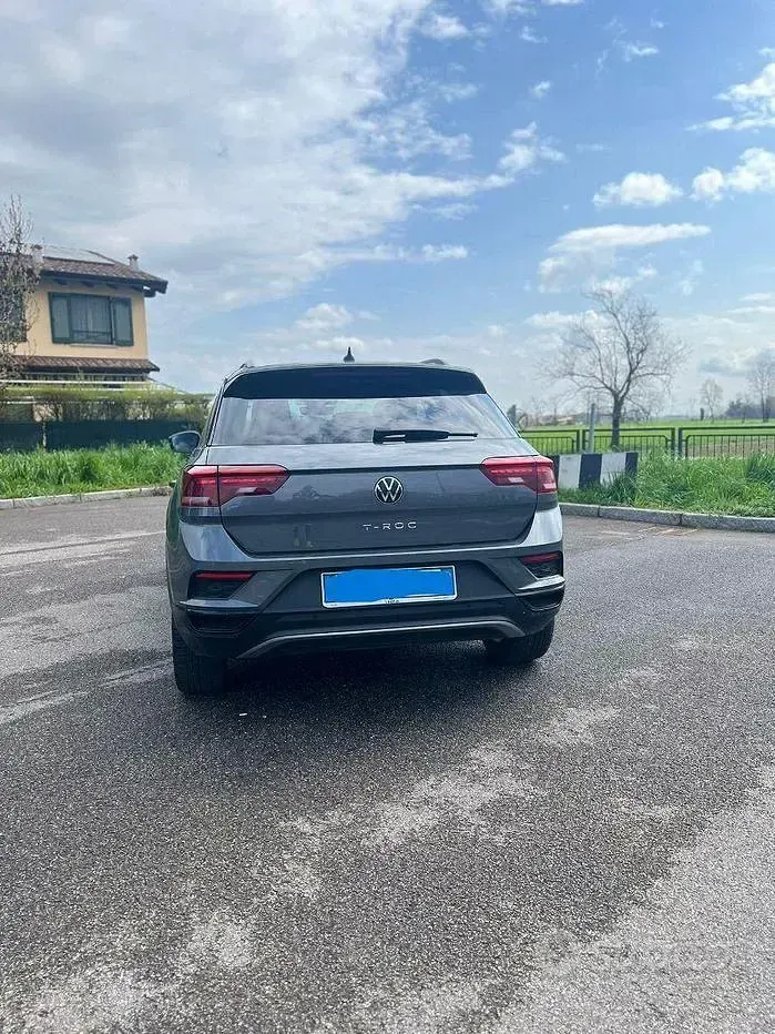 Usata VW T-Roc 150 CV (110 kW) 2021 Grigio SUV