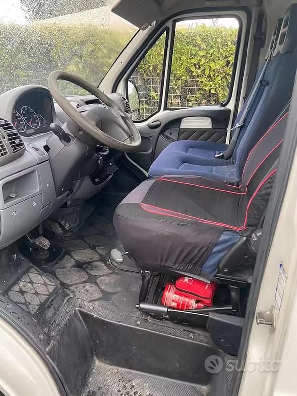 Usata Fiat Ducato 128 CV (94 kW) 2006 Bianco Furgone