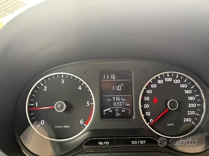 Usata VW Polo 75 CV (55 kW) 2014 Grigio Utilitaria