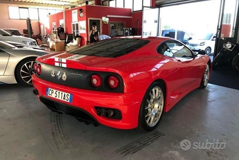 Usata Ferrari 360 414 CV (304 kW) 2004 Rosso Coupé