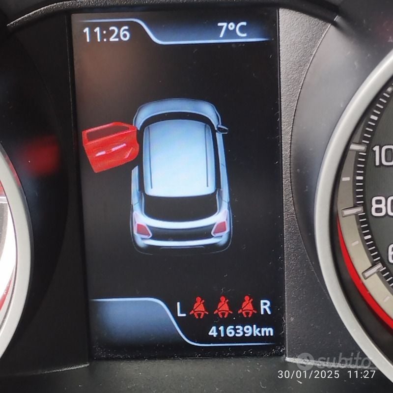 Usata 2021 Suzuki Swift Due volumi | 19.000 € (Buon prezzo) - Immagine 1/4