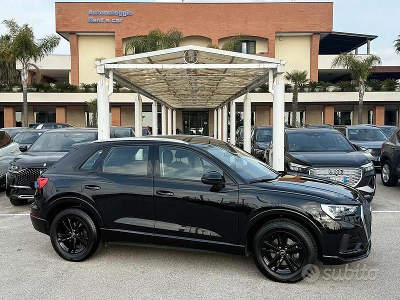 Usata Audi Q3 Business Plus 150 CV (110 kW) 2022 Nero SUV