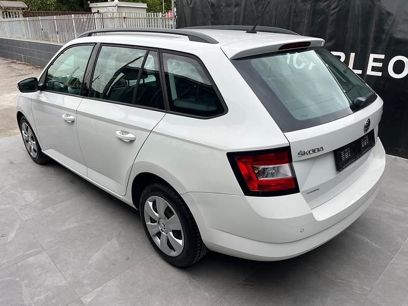 Usata Skoda Fabia Style 90 CV (66 kW) 2015 Bianco Utilitaria