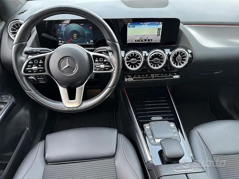Occasion Mercedes GLA220 190 ch (139 kW) 2022 Blanc SUV