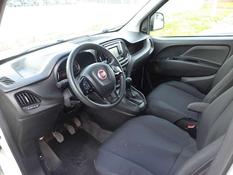 Usata Fiat Doblò 95 CV (69 kW) 2019 Bianco Monovolume