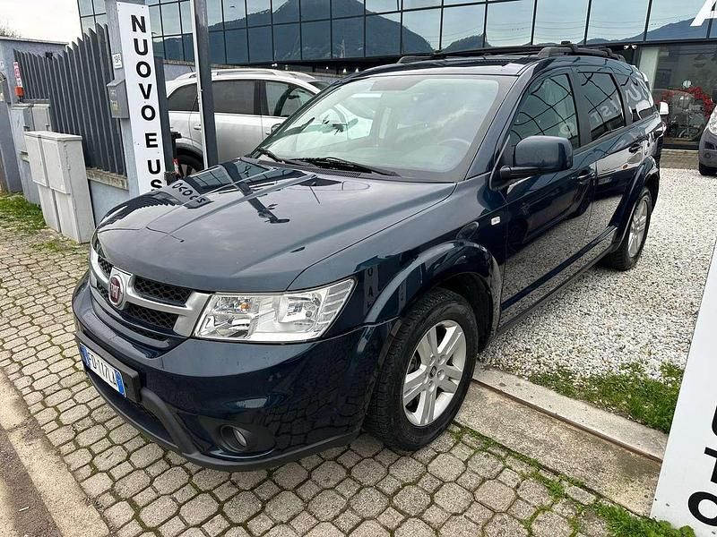 Usata Fiat Freemont Urban 140 CV (102 kW) 2016 Blu/azzurro SUV