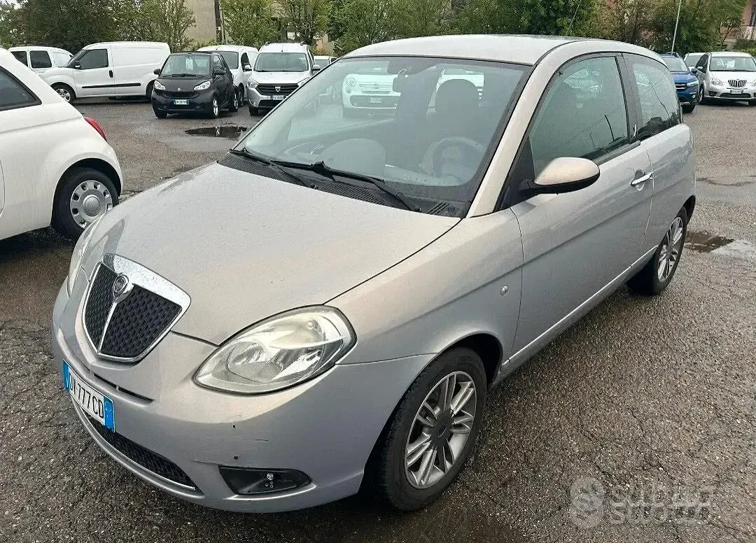 Usata Lancia Ypsilon 60 CV (44 kW) 2009 Utilitaria