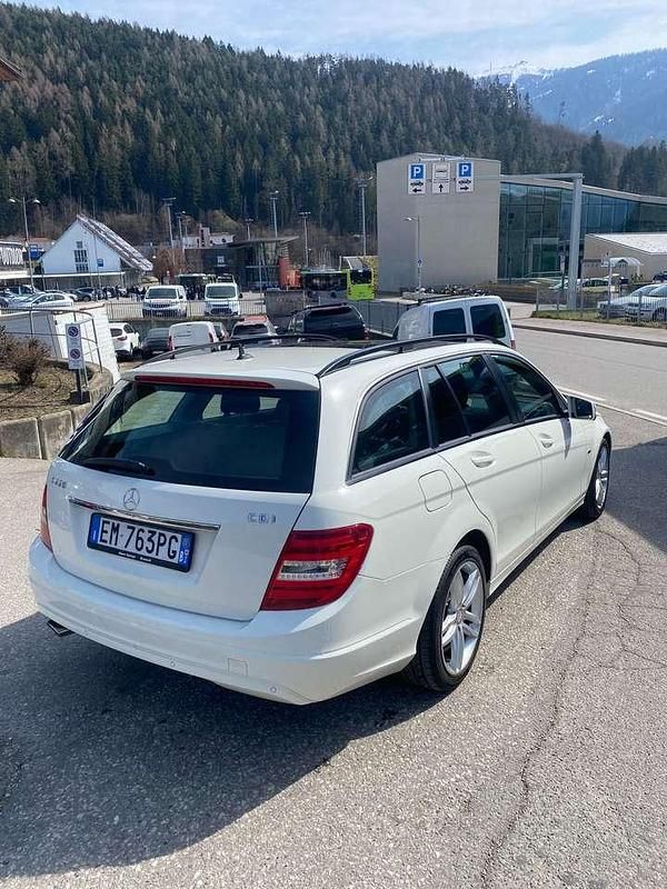 Usata Mercedes C220 Avantgarde 170 CV (125 kW) 2012 Bianco Station wagon