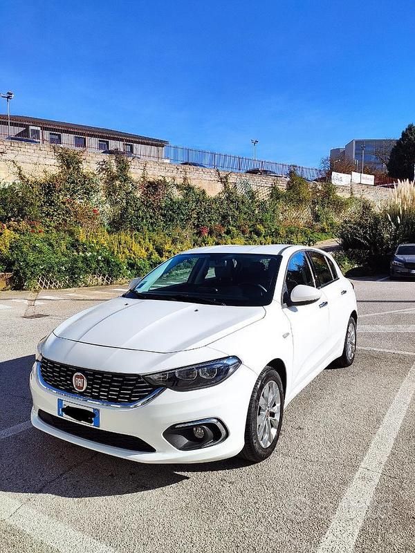 Usata Fiat Tipo 120 CV (88 kW) 2018 Bianco Utilitaria
