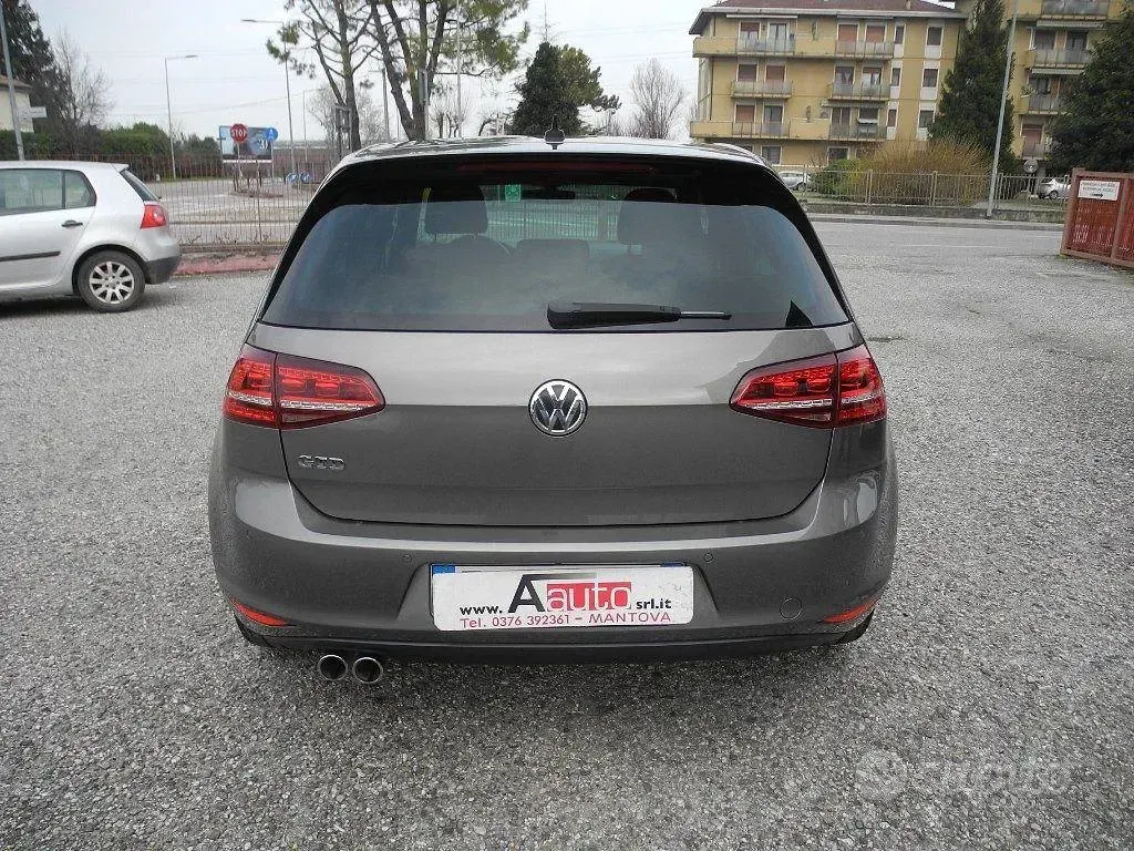 Käytetty VW Golf VII GTD 184 HP (135 kW) 2017 Harmaa Sedan