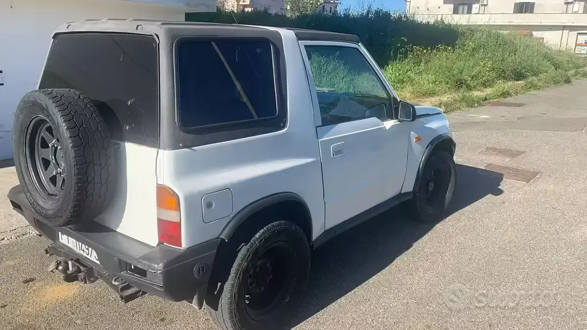 Usata Suzuki Vitara 75 CV (55 kW) 1992 Bianco Cabrio