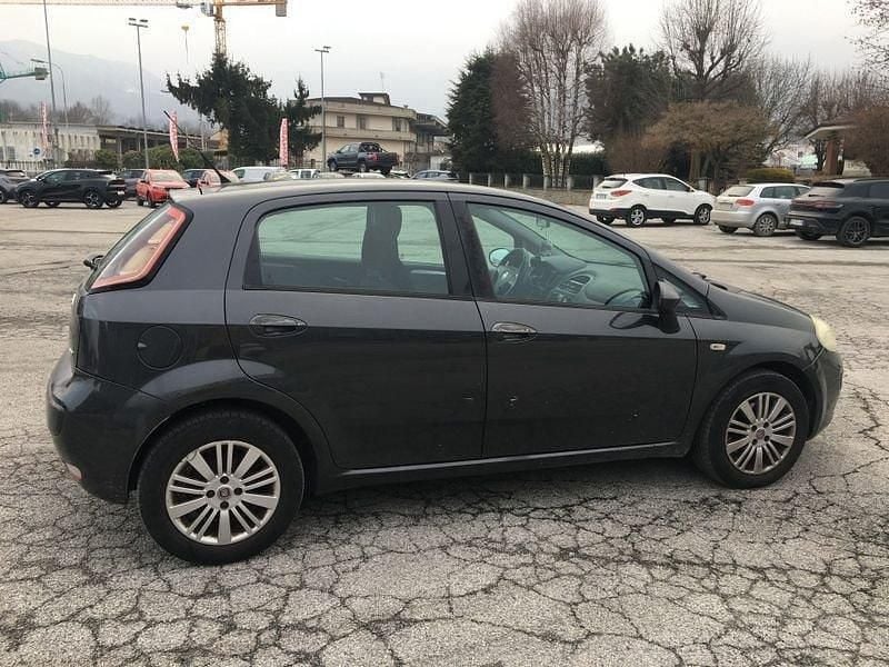 Usata Fiat Punto Dynamic 95 CV (69 kW) 2011 Grigio Utilitaria