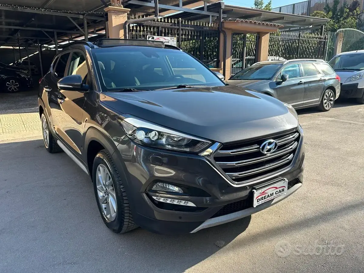 Usata Hyundai Tucson Xpossible 116 CV (85 kW) 2017 Grigio SUV