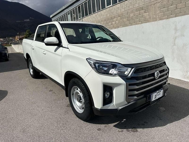 Nuova Ssangyong (KGM) Rexton 203 CV (149 kW) 2025 Bianco SUV