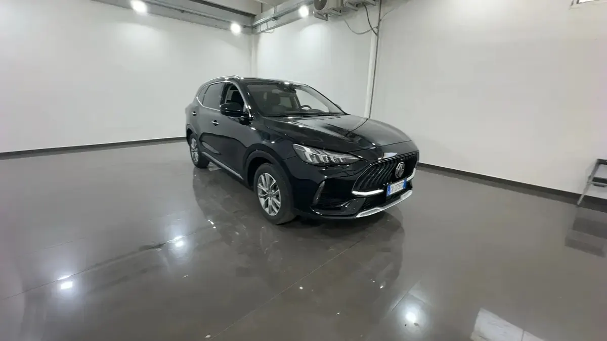 Usata MG HS Comfort 162 CV (119 kW) 2024 Pbc  pebble black SUV