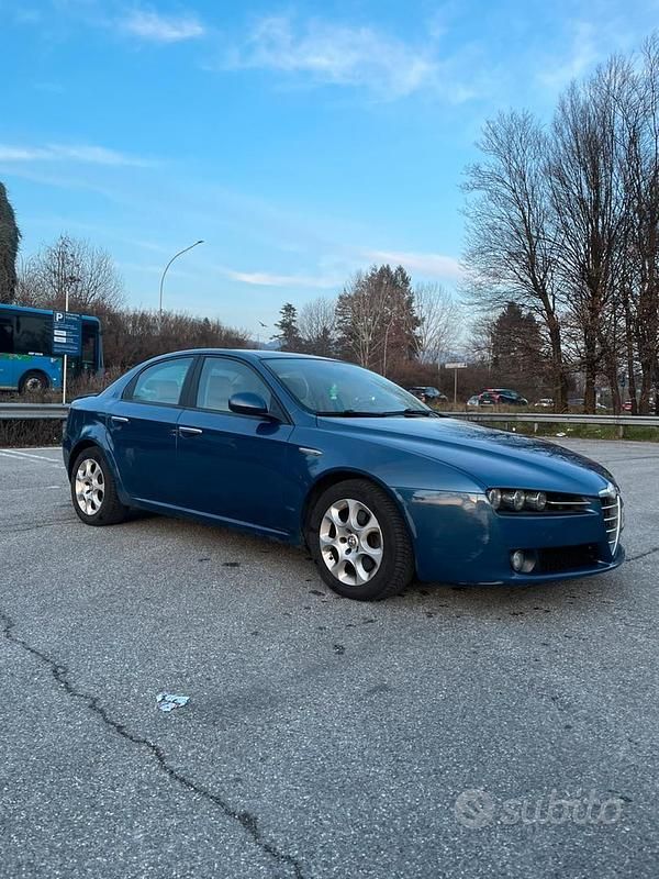 Usata Alfa Romeo 159 150 CV (110 kW) 2005 Blu Berlina