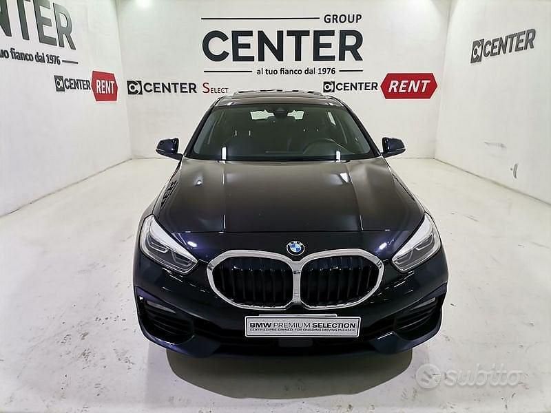 Usata BMW 118 Advantage 150 CV (110 kW) 2022 Nero Utilitaria