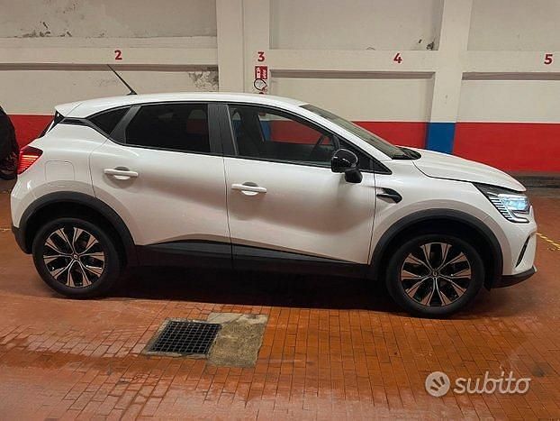 Occasion Renault Captur Evolution 101 ch (74 kW) 2024 Blanc SUV