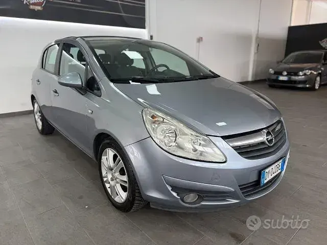 Używany Opel Corsa Cosmo 80 KM (58 kW) 2009 Szary Hatchback