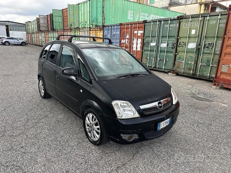Nero Usata 2010 Opel Meriva Enjoy Monovolume | 1500 € (Super prezzo) - Immagine 1/4