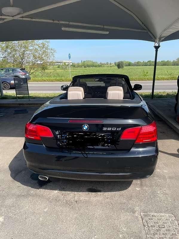 Usata BMW 320 Cabriolet 184 CV (135 kW) 2010 Nero Cabrio