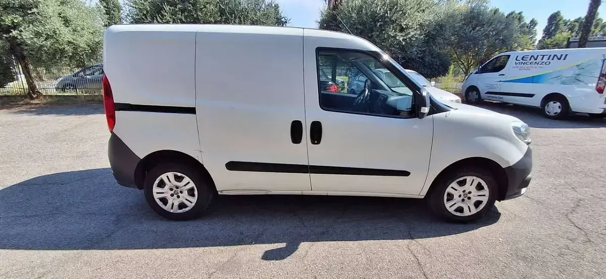 Usata Fiat Doblò 95 CV (69 kW) 2017 Bianco Monovolume