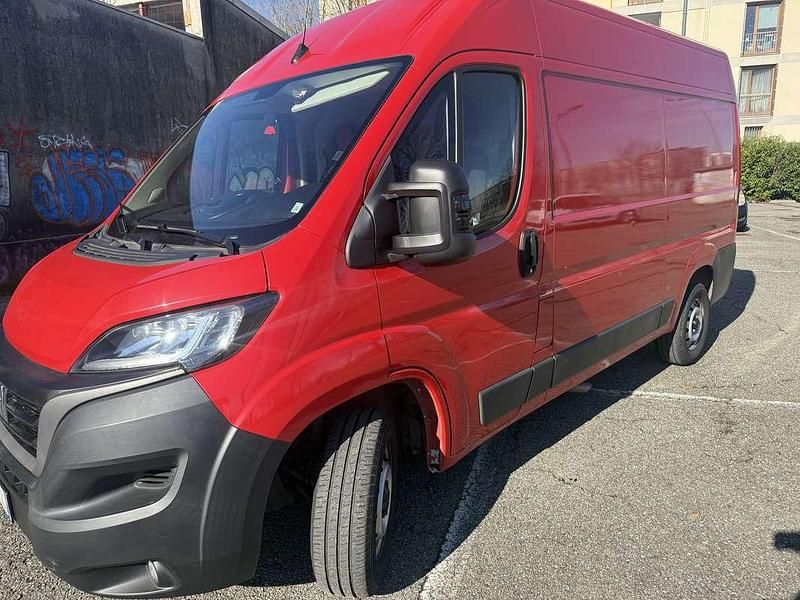 Usata Fiat Ducato 140 CV (102 kW) 2022 Rosso Furgone