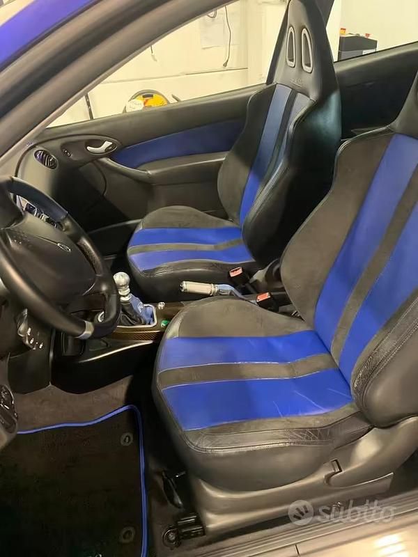 Begagnad Ford Focus RS 2003 Blå Sedan