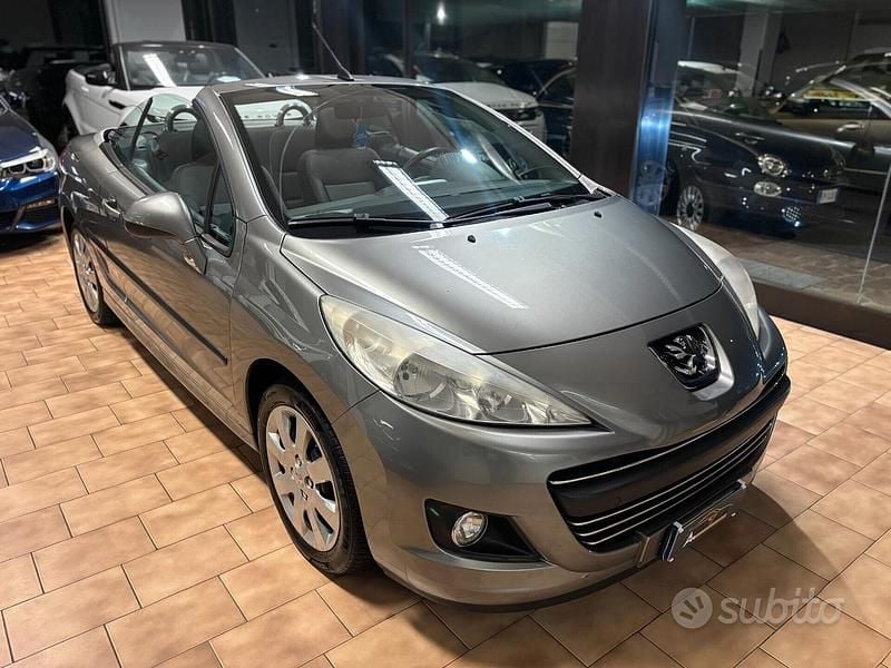 Usata Peugeot 207 CC 112 CV (82 kW) 2011 Grigio Cabrio