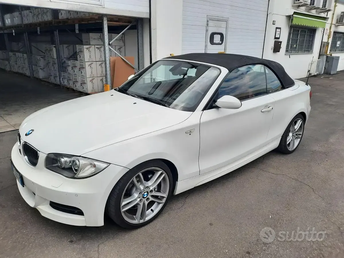 Usata BMW 135 Cabriolet 306 CV (225 kW) 2009 Bianco Cabrio