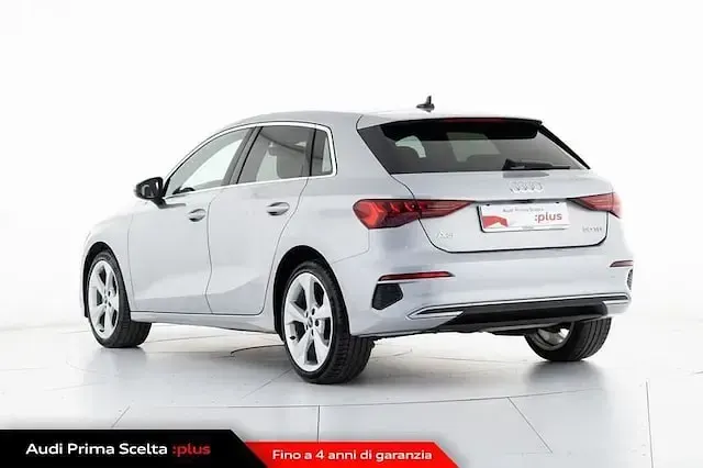 Usata Audi A3 Advanced Plus 116 CV (85 kW) 2022 Argento floret metallizzato Berlina