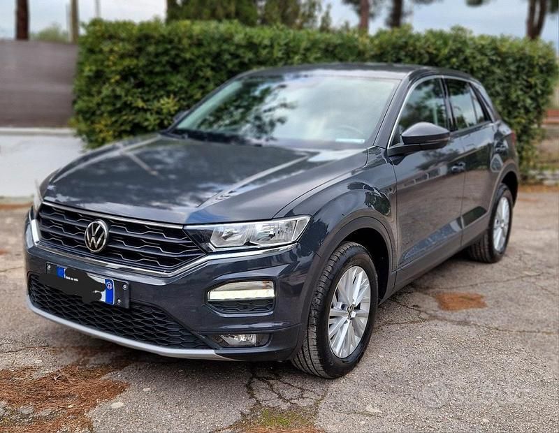 Usata VW T-Roc 115 CV (84 kW) 2022 SUV