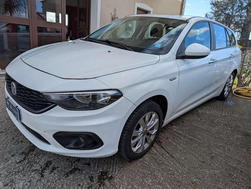 Usata Fiat Tipo Business 120 CV (88 kW) 2018 Bianco Station wagon