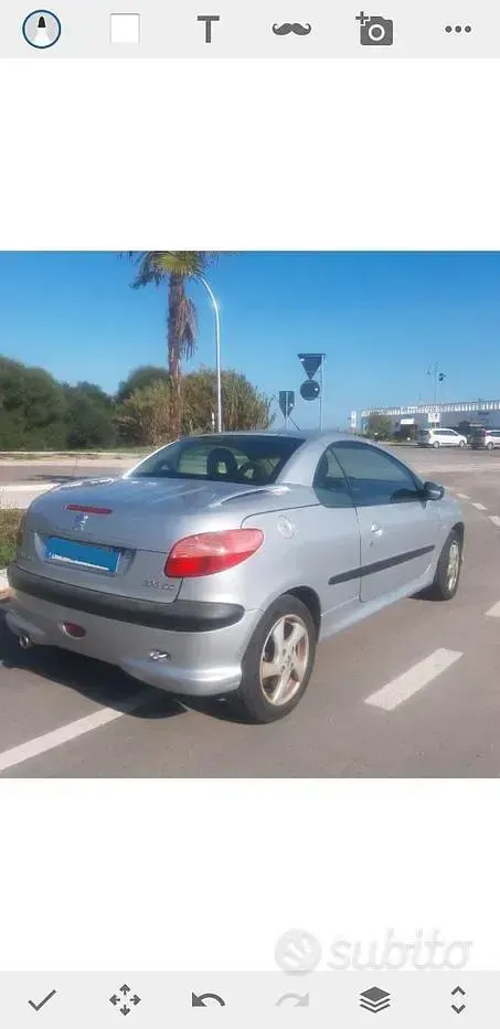 Usata Peugeot 206 CC 109 CV (80 kW) 2002 Grigio Cabrio
