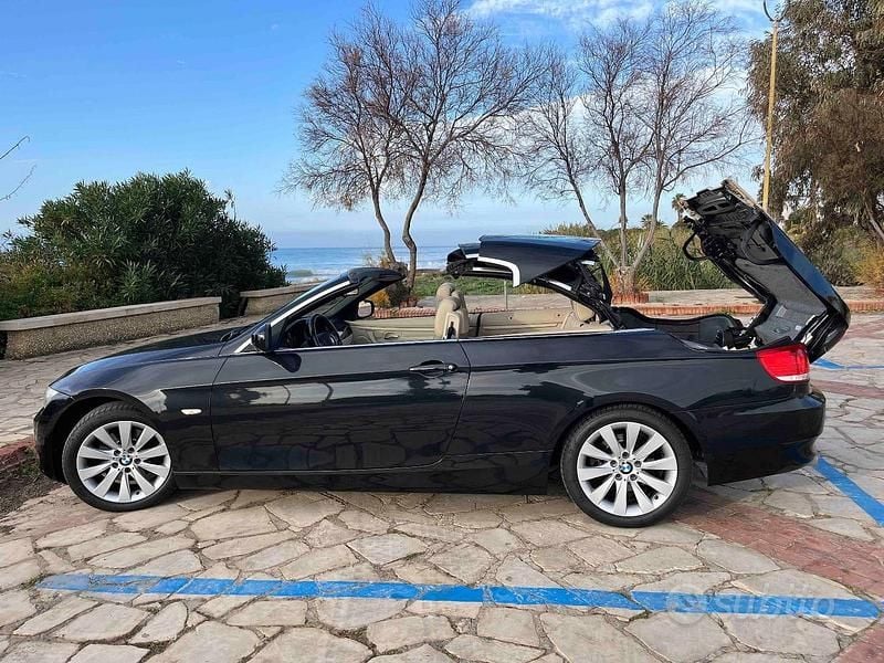 Usata BMW 320 Cabriolet 2010 Nero Cabrio