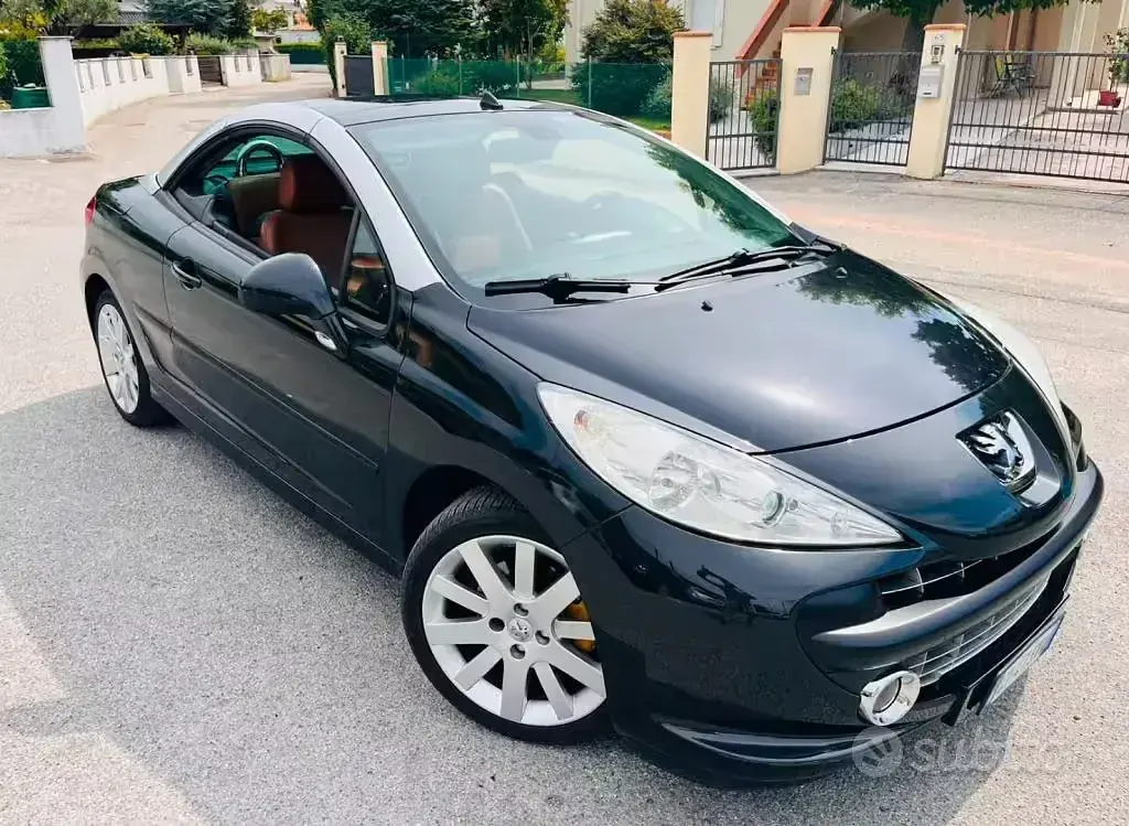 Usata Peugeot 207 CC 120 CV (88 kW) 2008 Grigio Cabrio