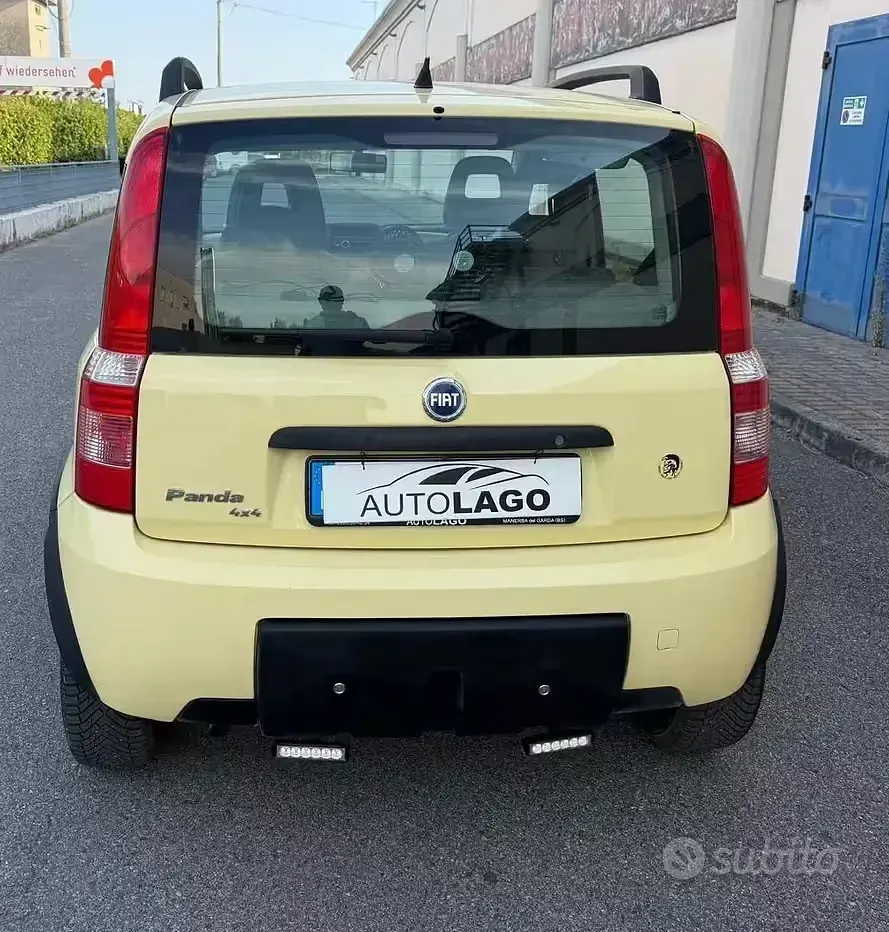Usata Fiat Panda 4x4 Climbing 54 CV (39 kW) 2006 Giallo Utilitaria