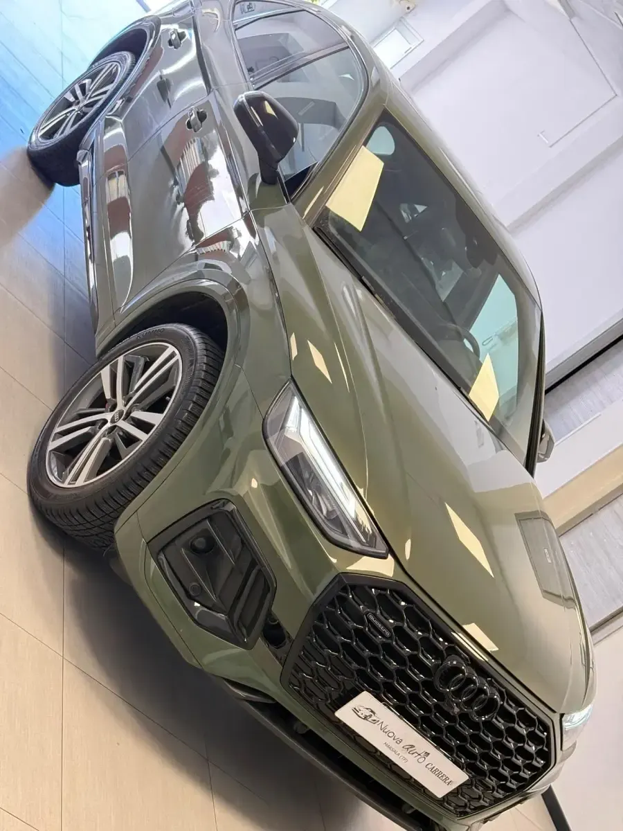 Usata Audi Q5 Sportback S-Line 203 CV (149 kW) 2023 Verde SUV