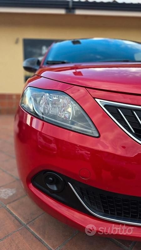 Usata Lancia Ypsilon S 69 CV (50 kW) 2021 Bianco Utilitaria