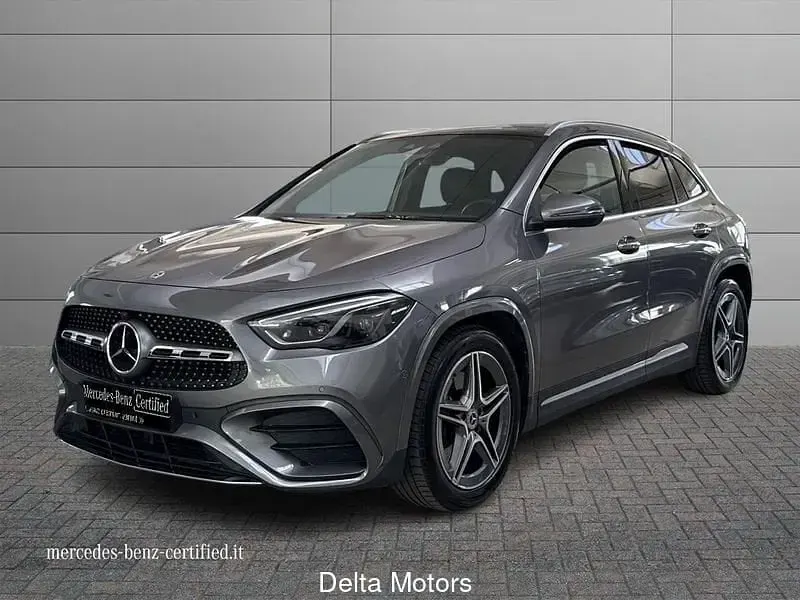 Usata Mercedes GLA200 AMG Line Premium 150 CV (110 kW) 2023 SUV