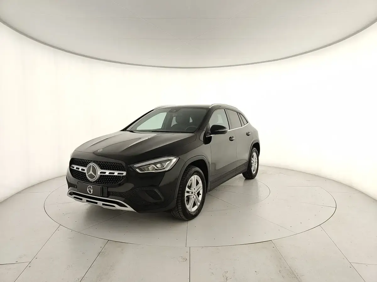 Usata Mercedes GLA180 116 CV (85 kW) 2023 SUV