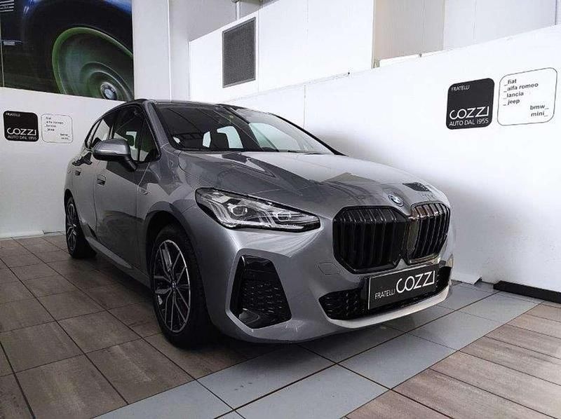 Grigio Usata 2022 BMW 225 Active Tourer M Sport Monovolume | 28.900 € (Cara) - Immagine 1/4