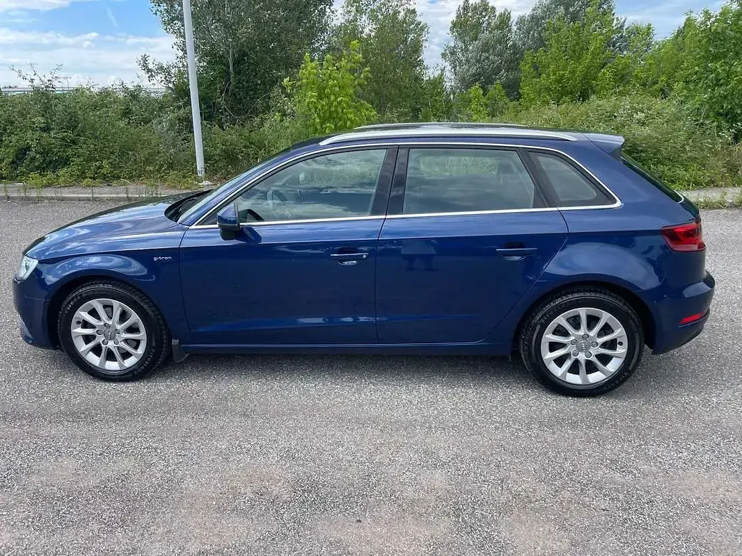 Usata Audi A3 Attraction 110 CV (80 kW) 2015 Blu/azzurro Berlina