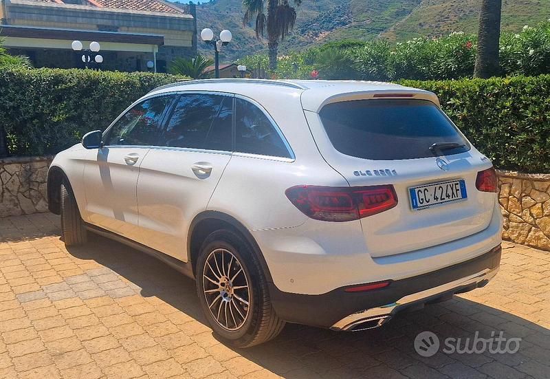 Usata Mercedes GLC220 194 CV (142 kW) 2020 Bianco SUV